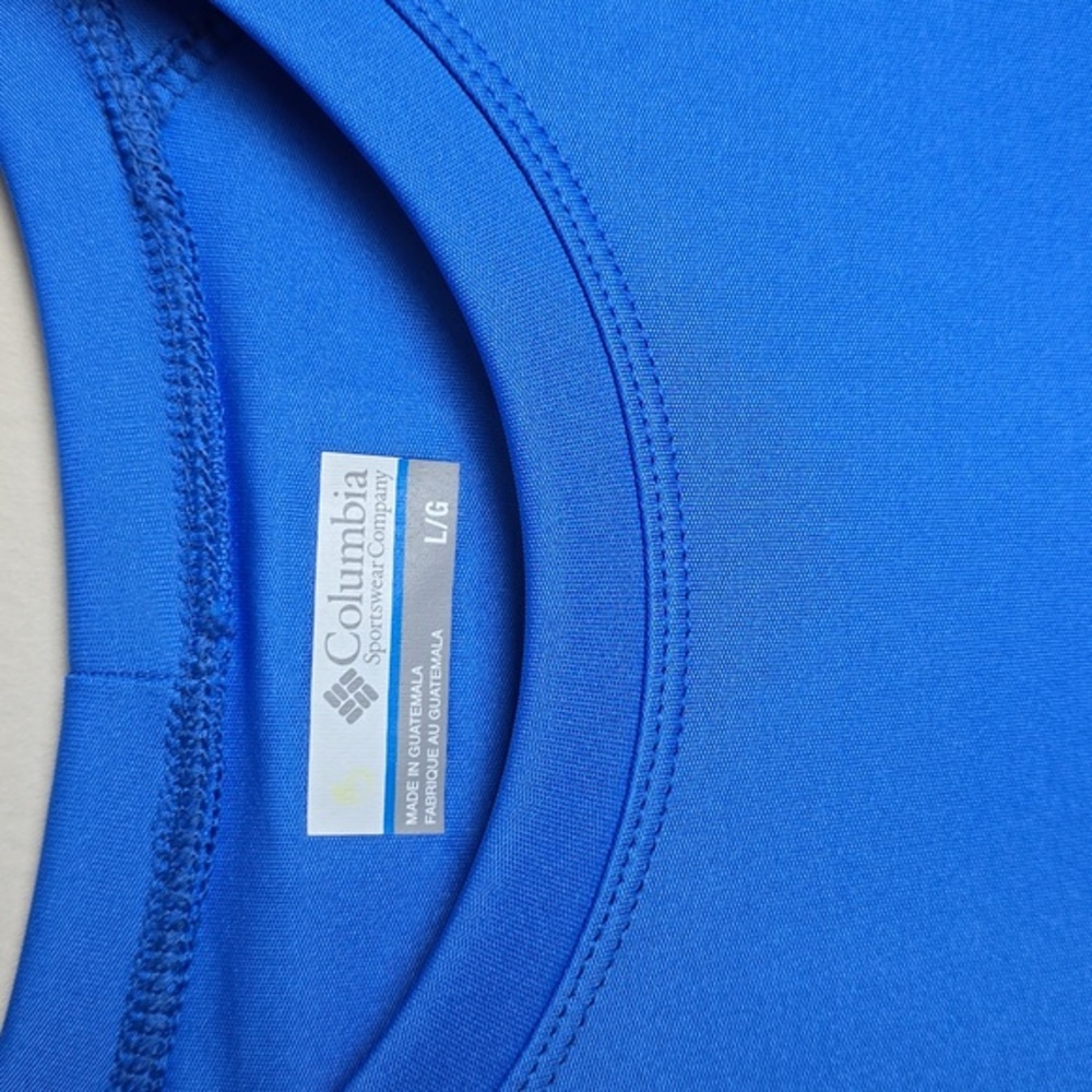 Men's Columbia  Shirt - Picture 2 of 5